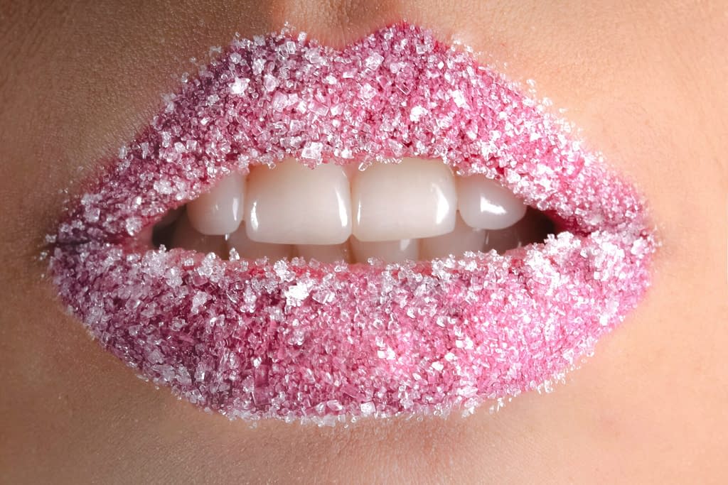 ¿Qué puedo hacer para no tener los labios resecos? pexels rodolfo clix 925802 - ¿Qué puedo hacer para no tener los labios resecos?
